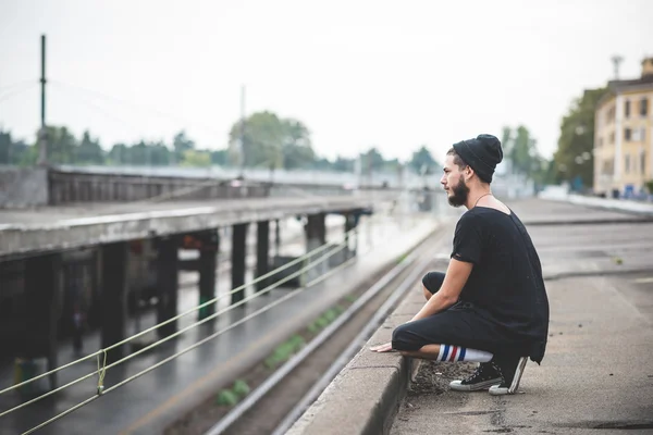 Stilig skäggiga hipster man — Stockfoto