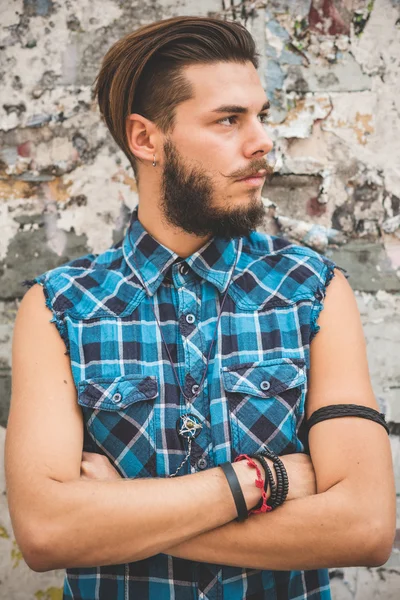 Guapo barbudo hipster hombre — Foto de Stock