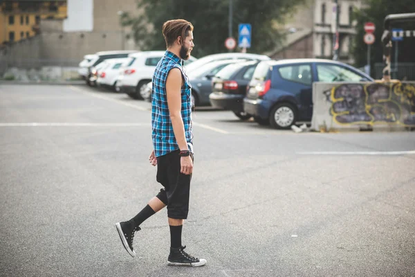 Stilig skäggiga hipster man — Stockfoto