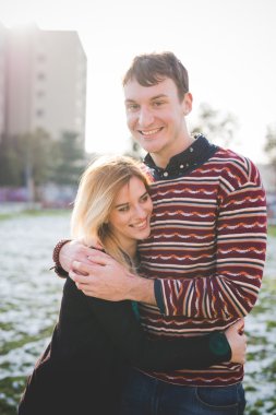 Genç aşıklar çift