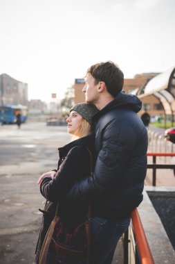 Genç aşıklar çift