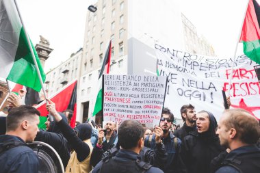 Milano'da düzenlenen kurtuluş kutlamaları