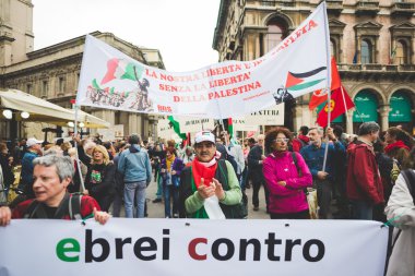 Milano'da düzenlenen kurtuluş kutlamaları