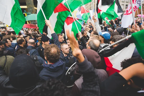 Celebration of liberation held in Milan — Stock Photo, Image