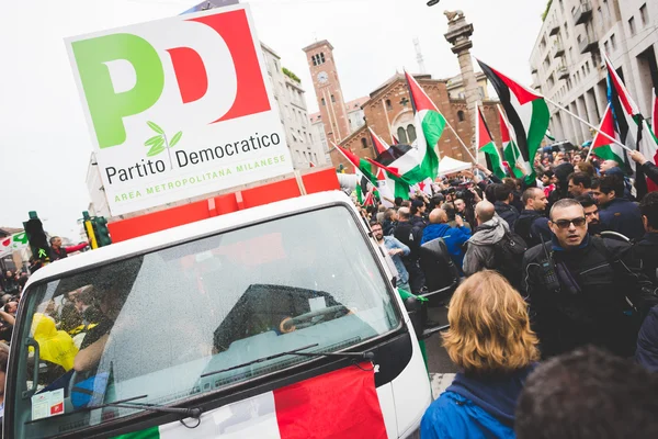 Celebration of liberation held in Milan — Stock Photo, Image