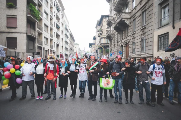 Manifestación no expo celebrada en Milán mayo 1, 2015 —  Fotos de Stock