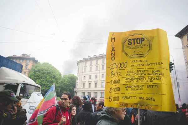 Manifestación no expo celebrada en Milán mayo 1, 2015 —  Fotos de Stock