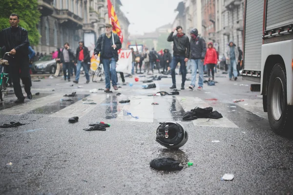 Manifestacja nie expo odbędzie się w Mediolanie 1 maja 2015 — Zdjęcie stockowe