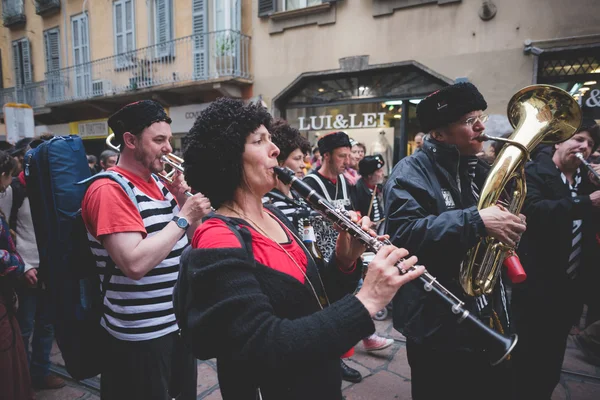 Manifestation no expo held in Milan May 1, 2015 — Stock Photo, Image