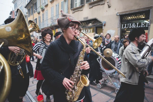 Manifestation no expo held in Milan May 1, 2015 — Stock Photo, Image