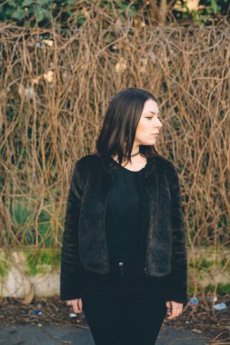 Genç güzel kadın.