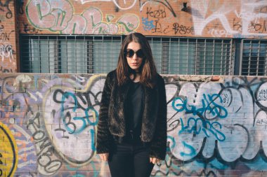 Genç güzel kadın.