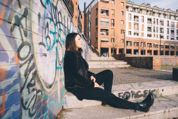 Jovem mulher bonita — Fotografia de Stock