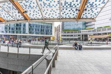 İş merkezleri Garibaldi, Milan