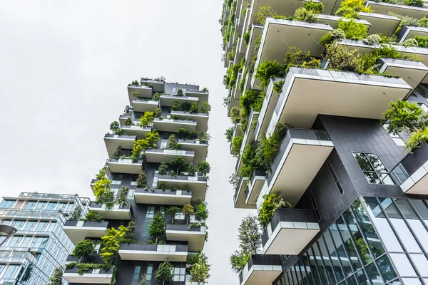 Bosco verticale in milan 2015 — Stock Photo, Image