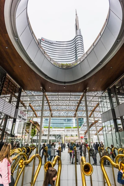 Neues geschäftsviertel garibaldi in milan — Stockfoto