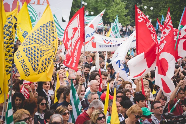 Students manifestation in Milan — Stock Photo, Image