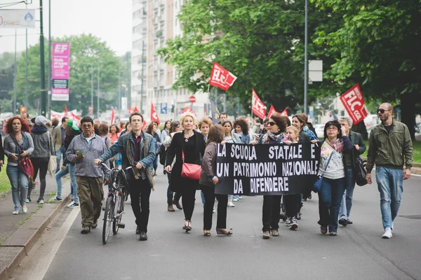 Manifestacja studentów w 2015 r. Mediolan — Zdjęcie stockowe