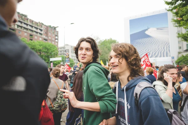 Manifestation étudiante à Milan 2015 — Photo