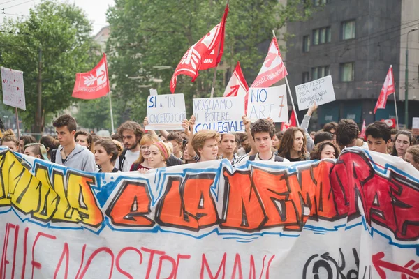 Manifestace studentů v Miláně — Stock fotografie