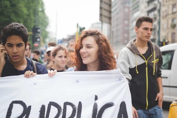Manifestazione studentesca a Milano — Foto Stock