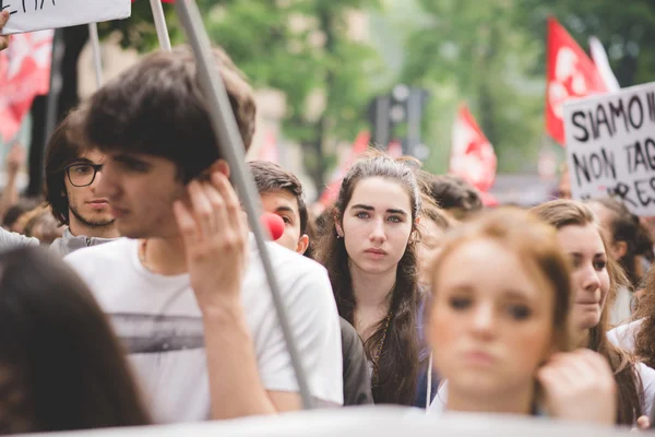 Öğrenciler tezahürü Milano — Stok fotoğraf
