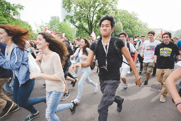 Students manifestation in Milan — Stock Photo, Image