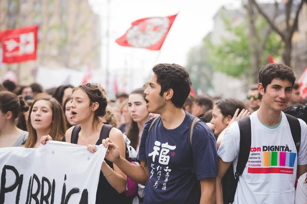 Studenten manifestatie in Milaan — Stockfoto