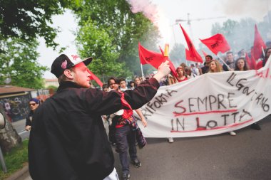 Öğrenciler tezahürü Milano