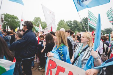 Öğrenciler tezahürü Milan Mayıs