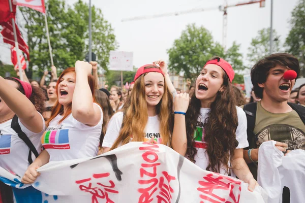 Manifestacja studentów w Mediolanie — Zdjęcie stockowe