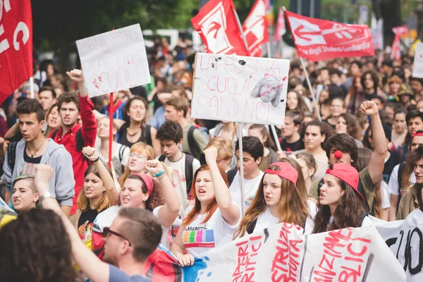 Manifestace studentů v Miláně — Stock fotografie