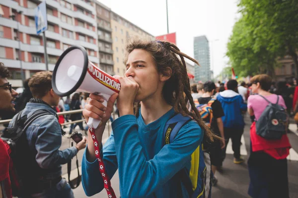 Manifestación estudiantil en Milán — Foto de Stock