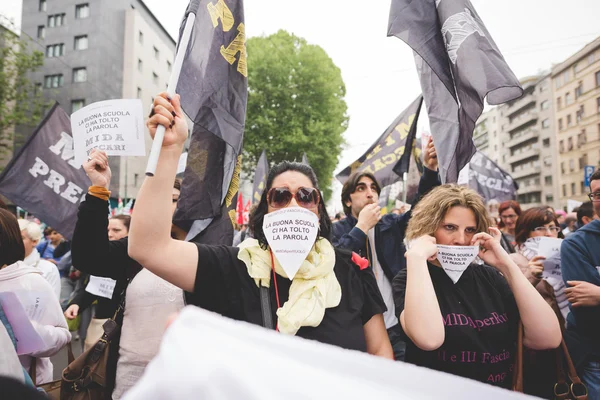 Studenter manifestation i Milano — Stockfoto