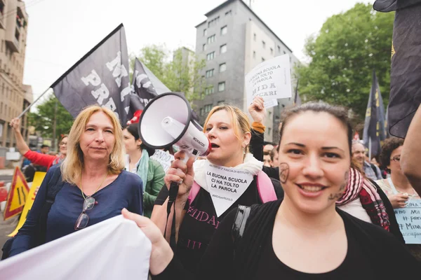 Studenten manifestatie Milaan op mei — Stockfoto