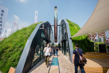 Universal exposition on food theme