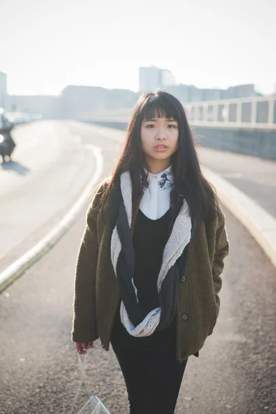 Asian hipster woman in city — Stock Photo, Image