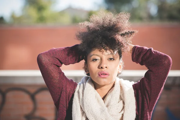 Beautiful black curly hair woman — Zdjęcie stockowe