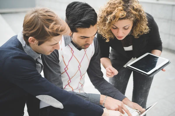 Multiracial business people working  in town — Stock Photo, Image