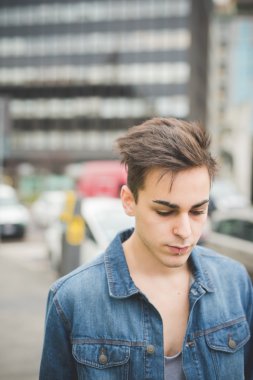 Alternatif model adam
