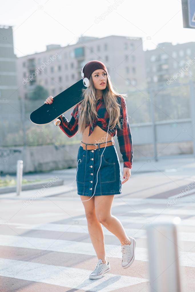 woman model skater walking