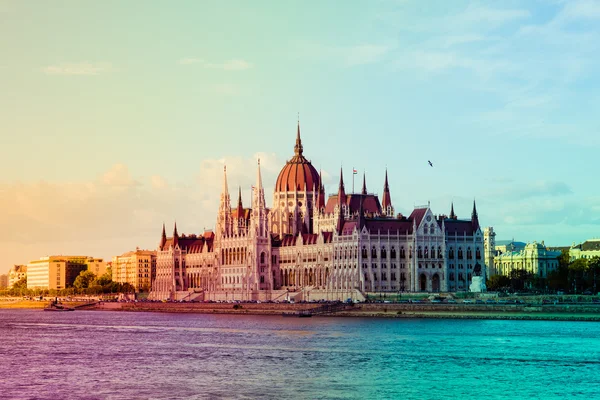 Parlamento húngaro em Budapeste, Hungria — Fotografia de Stock