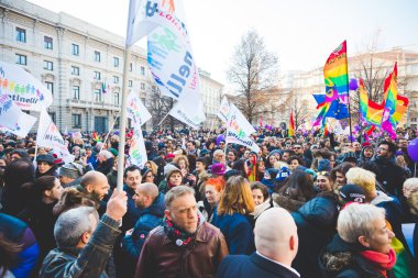 evli olmayan çiftler tezahürü Milano 