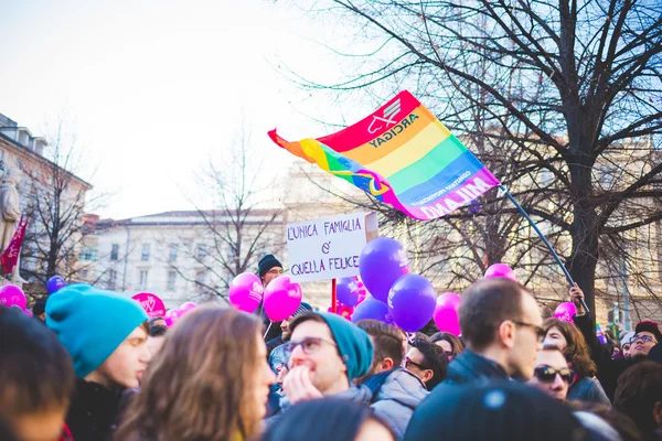 Ongehuwde paren manifestatie in Milaan — Stockfoto