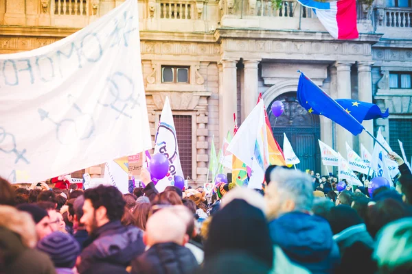 Manifestación de parejas solteras en Milán — Foto de Stock