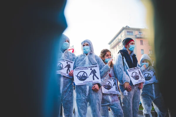 Studenter demonstrerar, Milano, Italien — Stockfoto