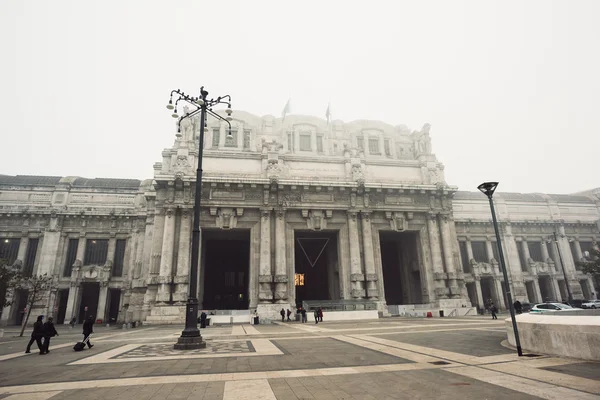 Vista brumosa de la Estación Central de Milán —  Fotos de Stock