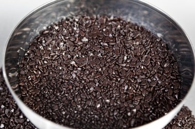 bir kase çikolata ölçekler