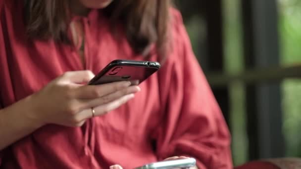 Akıllı Telefonla Kodunu Tara — Stok video