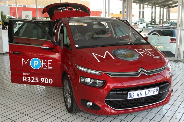 Zewnątrz czerwony c4 Picasso — Zdjęcie stockowe